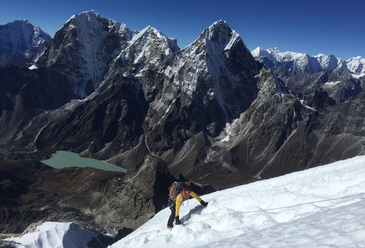 Everest Trekking with Lobuche East Peak